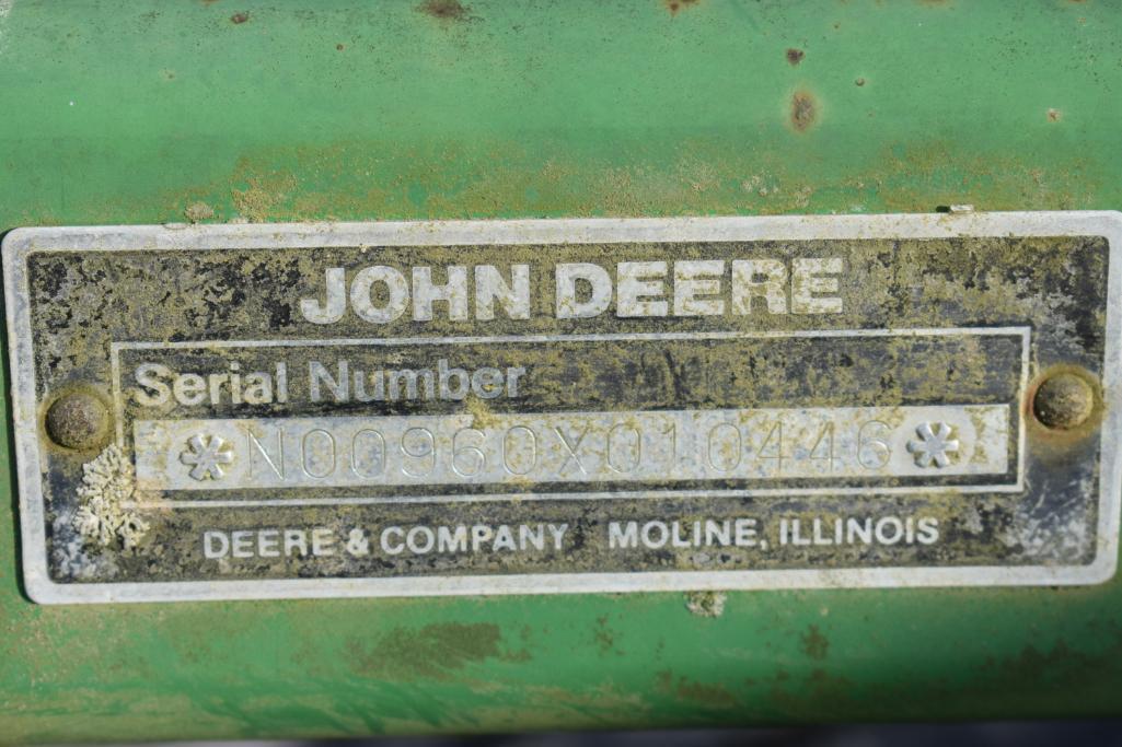 John Deere 960 30' field cultivator
