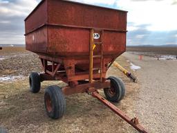 J&M 250 bu. gravity wagon