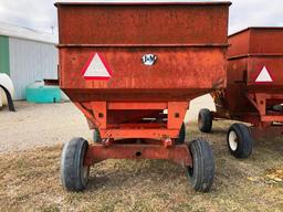 J&M 250 bu. gravity wagon