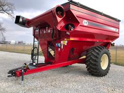 J&M 875 grain cart