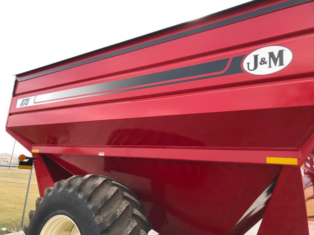 J&M 875 grain cart