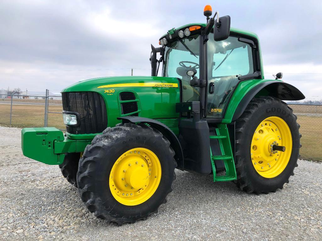 2011 John Deere 7430 Premium MFWD tractor