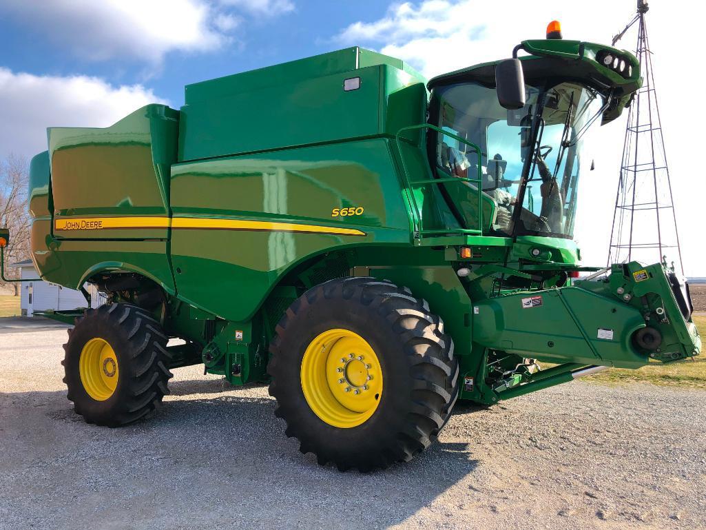 2014 John Deere S650 2wd combine