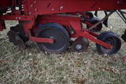 IH 900 Cyclo air 12 row 30" planter