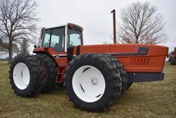 1980 IH 3588 2+2 tractor