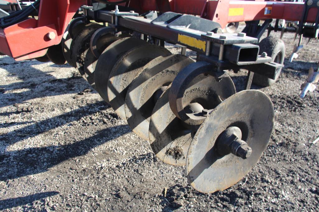 Case IH MRX690 7-shank disc-ripper