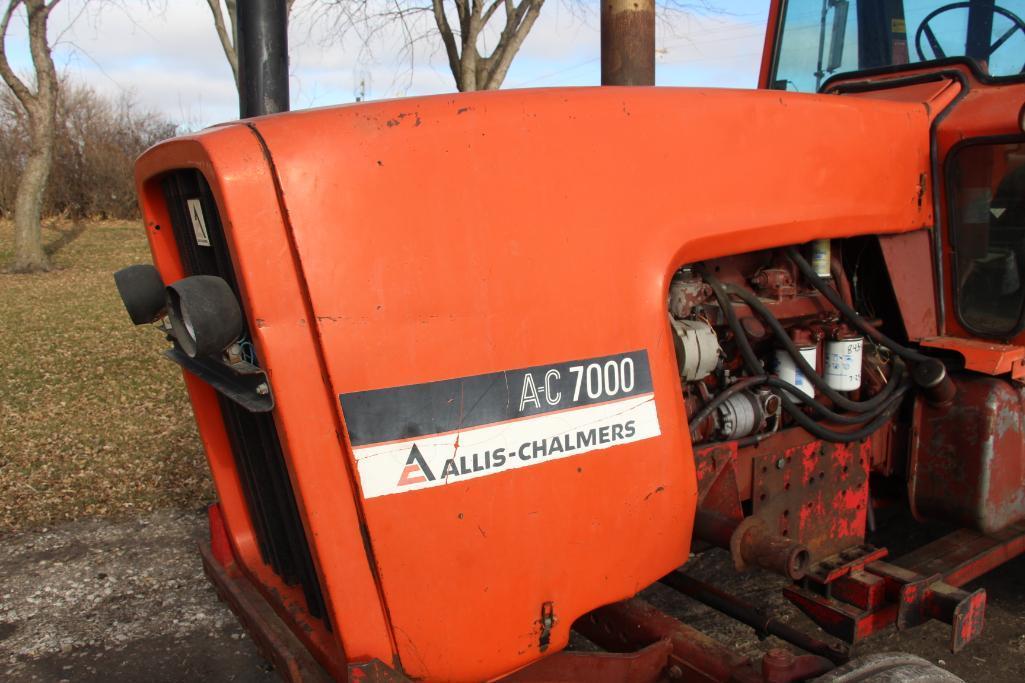 Allis-Chalmers 7000 2wd tractor