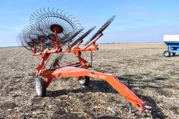 Kuhn SR110 Speedrake 10-wheel rake