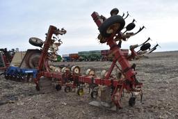 IH 133 12 row 30" cultivator