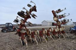 IH 133 12 row 30" cultivator