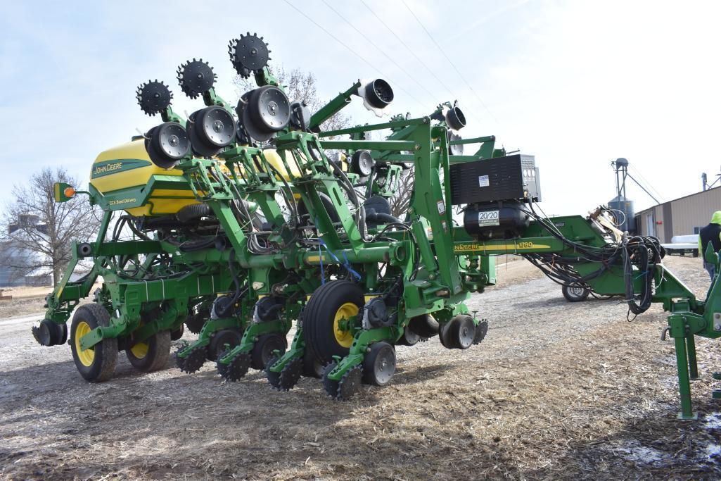 2010 John Deere 1790 CCS 12/23 planter