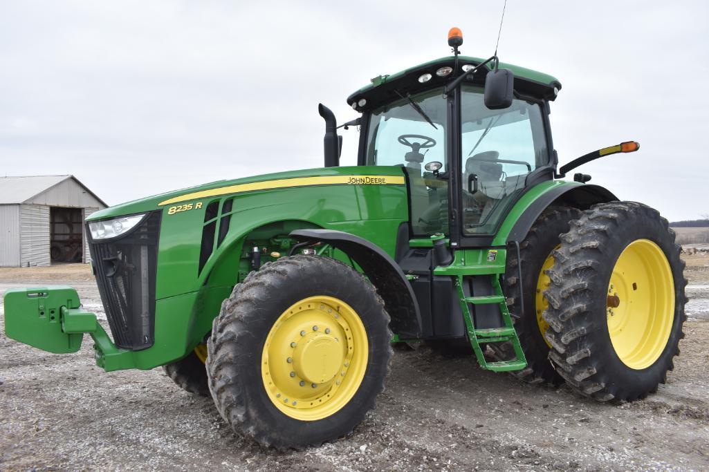 2011 John Deere 8235R MFWD tractor