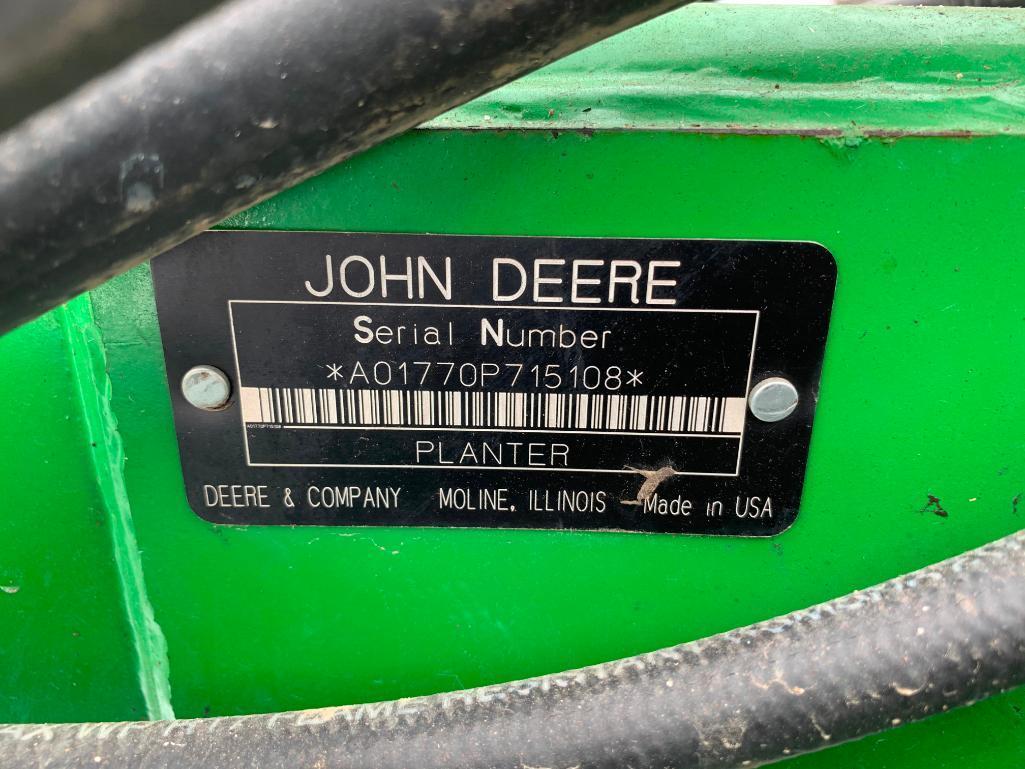 2006 John Deere 1770NT CCS 16 row 30" planter