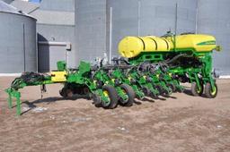 2015 John Deere 1775NT CCS 16 row 30" planter