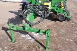 2015 John Deere 1775NT CCS 16 row 30" planter