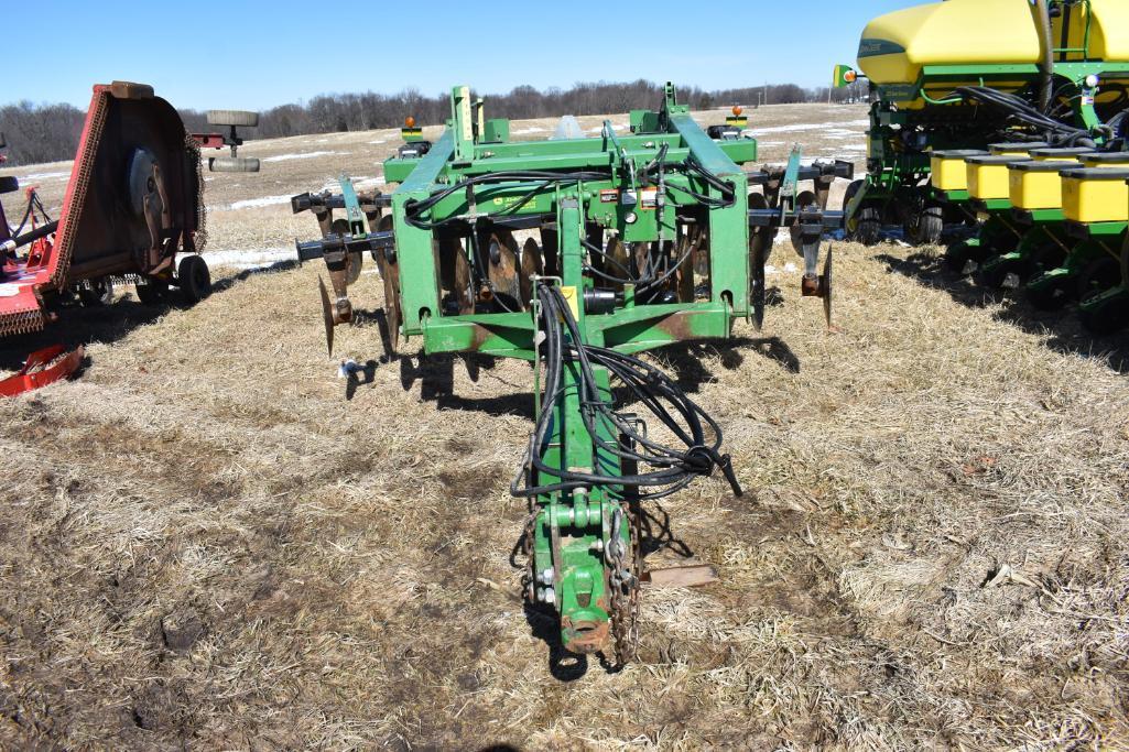 John Deere 2700 5-shank disk ripper