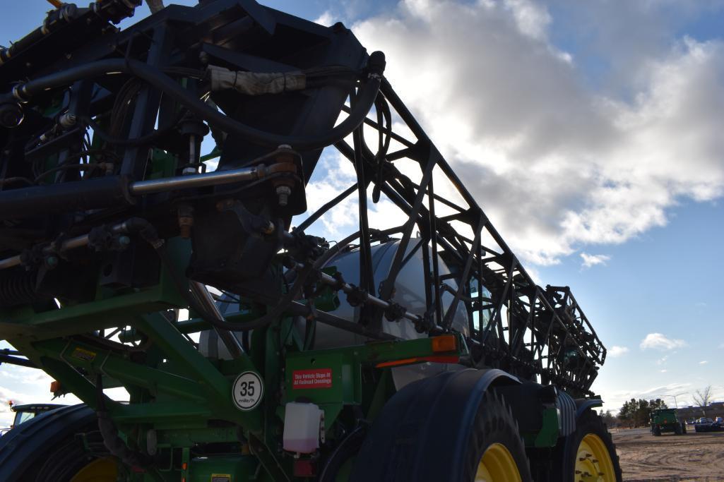 2012 John Deere 4940 self-propelled sprayer