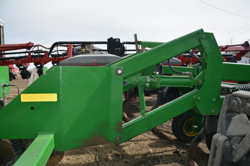 John Deere 2700 7 shank disk ripper