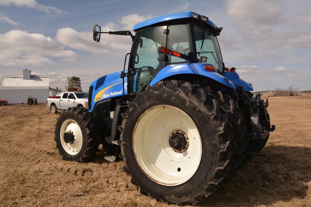 2006 New Holland TG215 Super Steer MFWD tractor