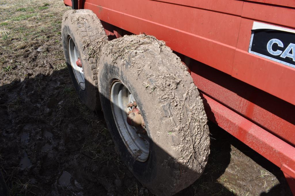 Case 1570 tandem axle manure spreader