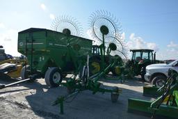 Frontier WR1010 10 wheel hay rake