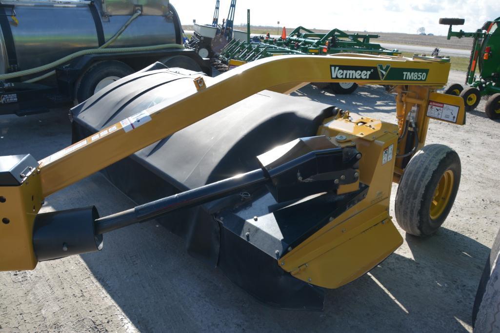 Vermeer TM850 9' pull type disc mower