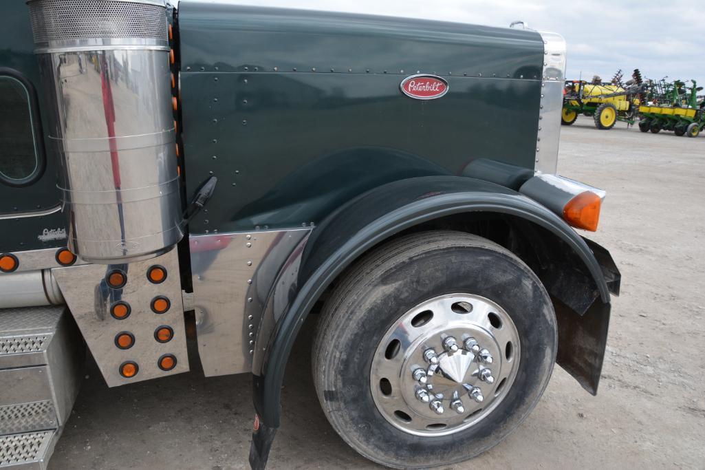 2003 Peterbilt 379 semi