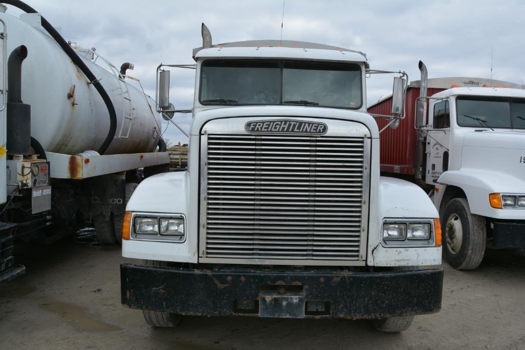 1993 Freightliner grain truck