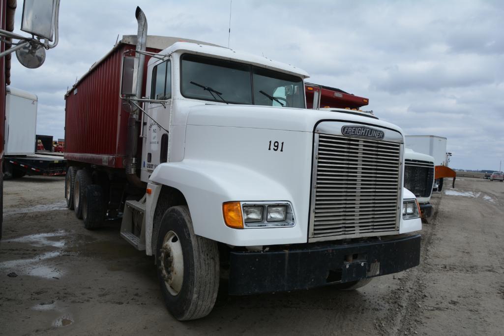 1993 Freightliner grain truck