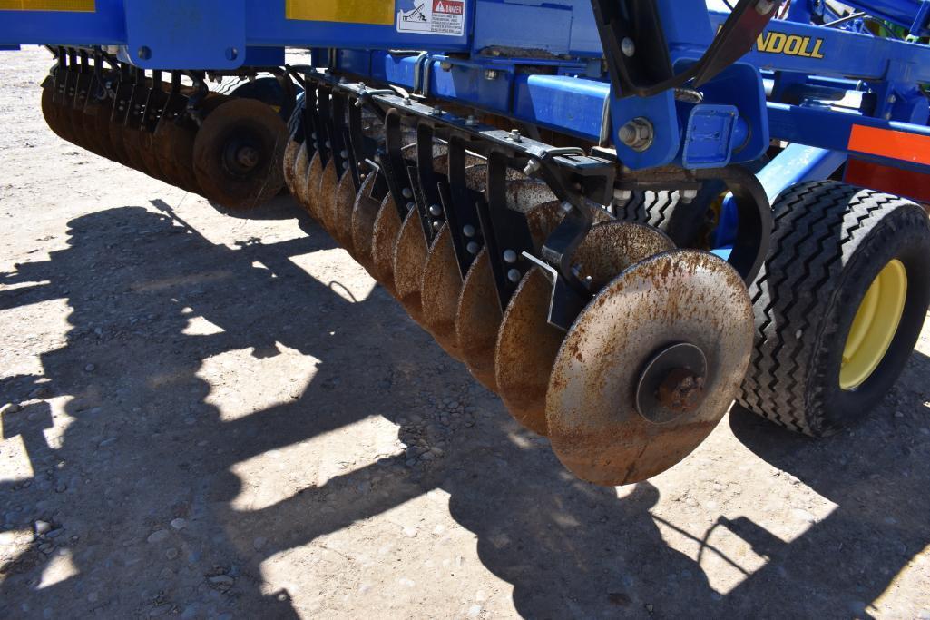 2011 Landoll 7431 33' vertical tillage tool