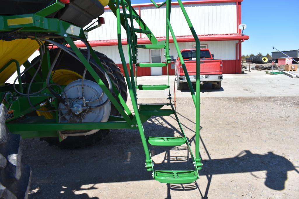 2012 John Deere 1890 60' air drill