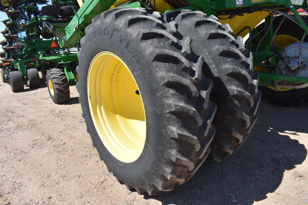 2012 John Deere 1890 60' air drill