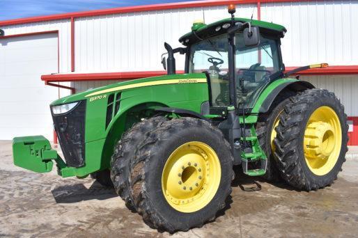 2015 John Deere 8370R MFWD tractor