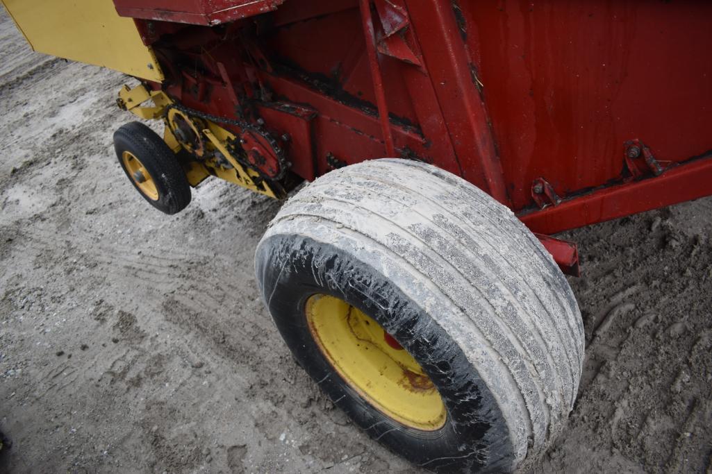 New Holland 855 large round baler