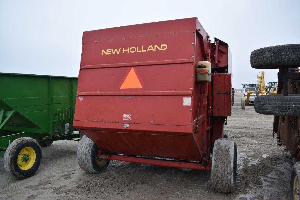 New Holland 855 large round baler