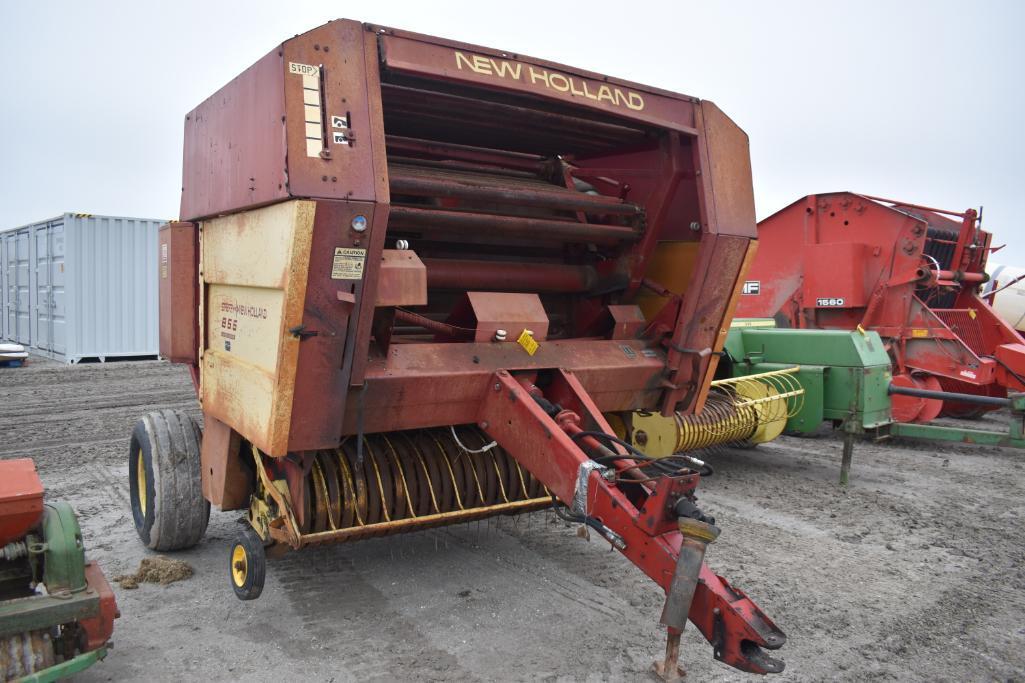 New Holland 855 round baler