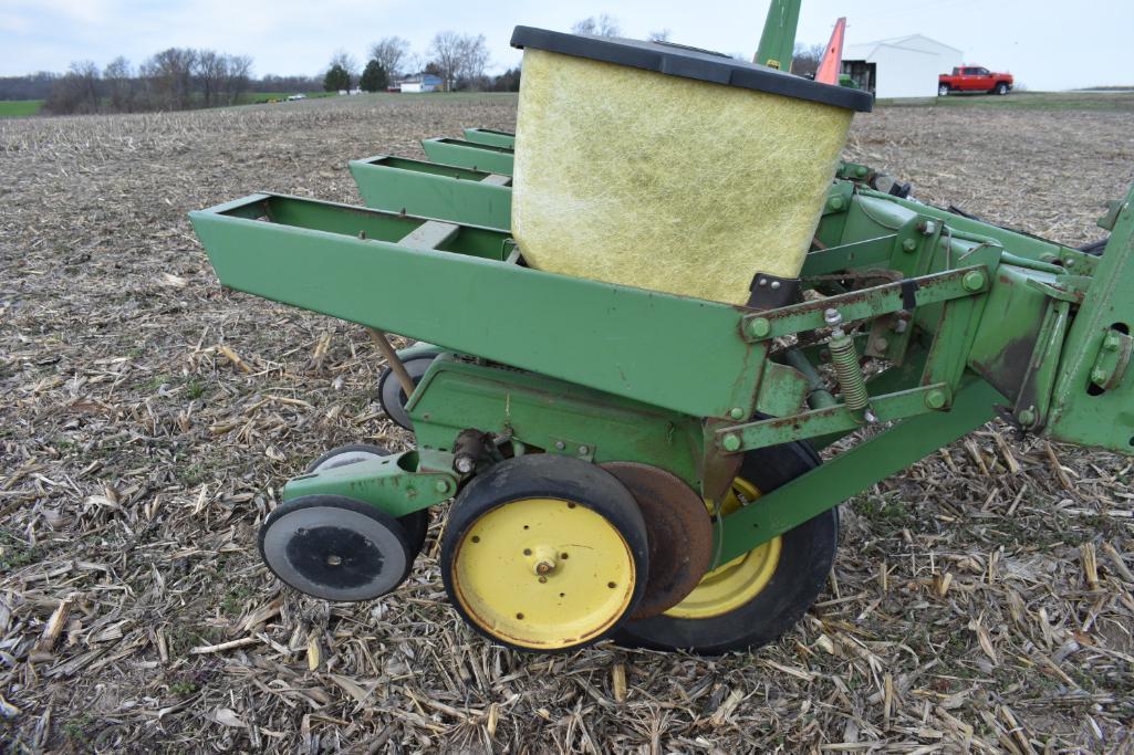 John Deere 7000 4 row 36" planter