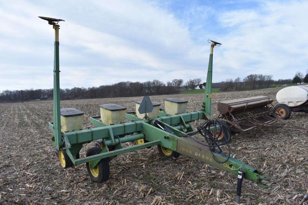 John Deere 7000 4 row 36" planter