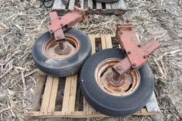 (2) Gauge wheels and tires