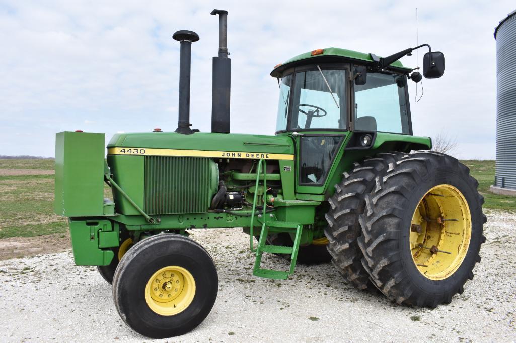 1977 John Deere 4430 2wd tractor