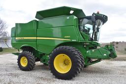 2014 John Deere S660 2wd combine