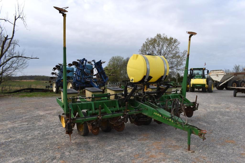 John Deere 7000 6 row 30" planter