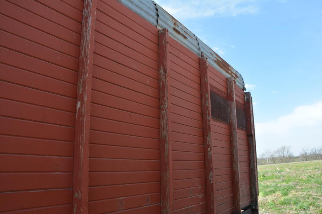 Gehl 14' silage wagons on Gehl gear