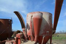 IH 1150 grinder mixer