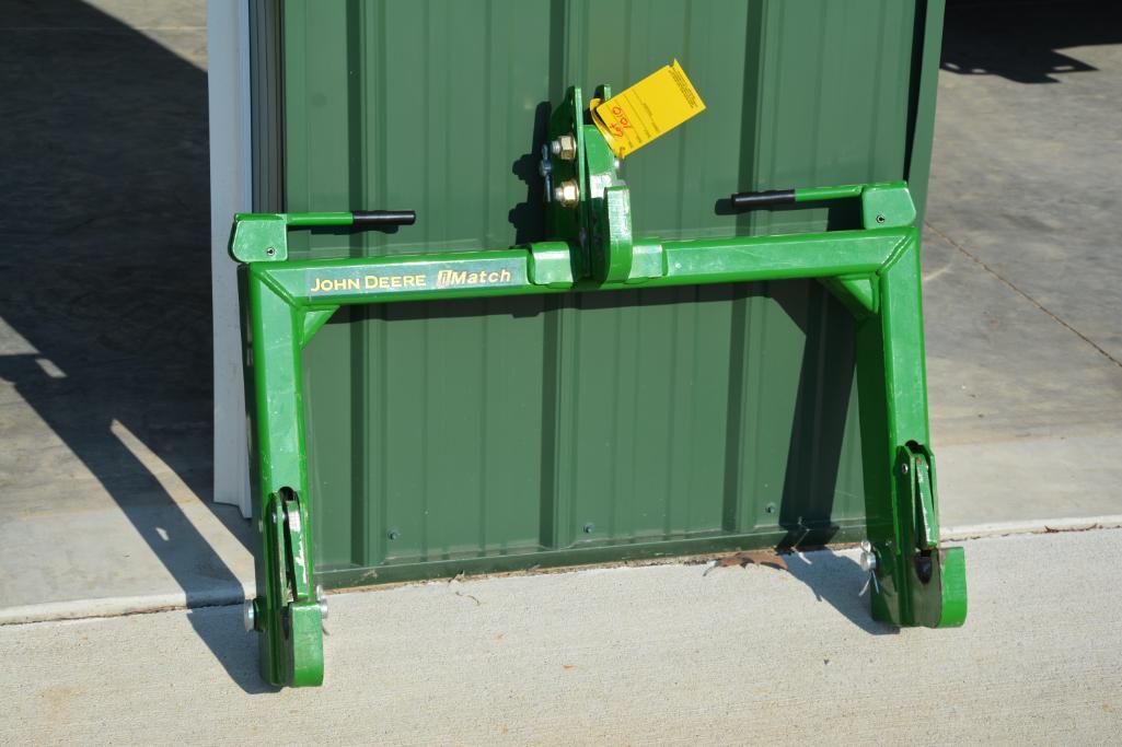 John Deere iMatch quick hitch