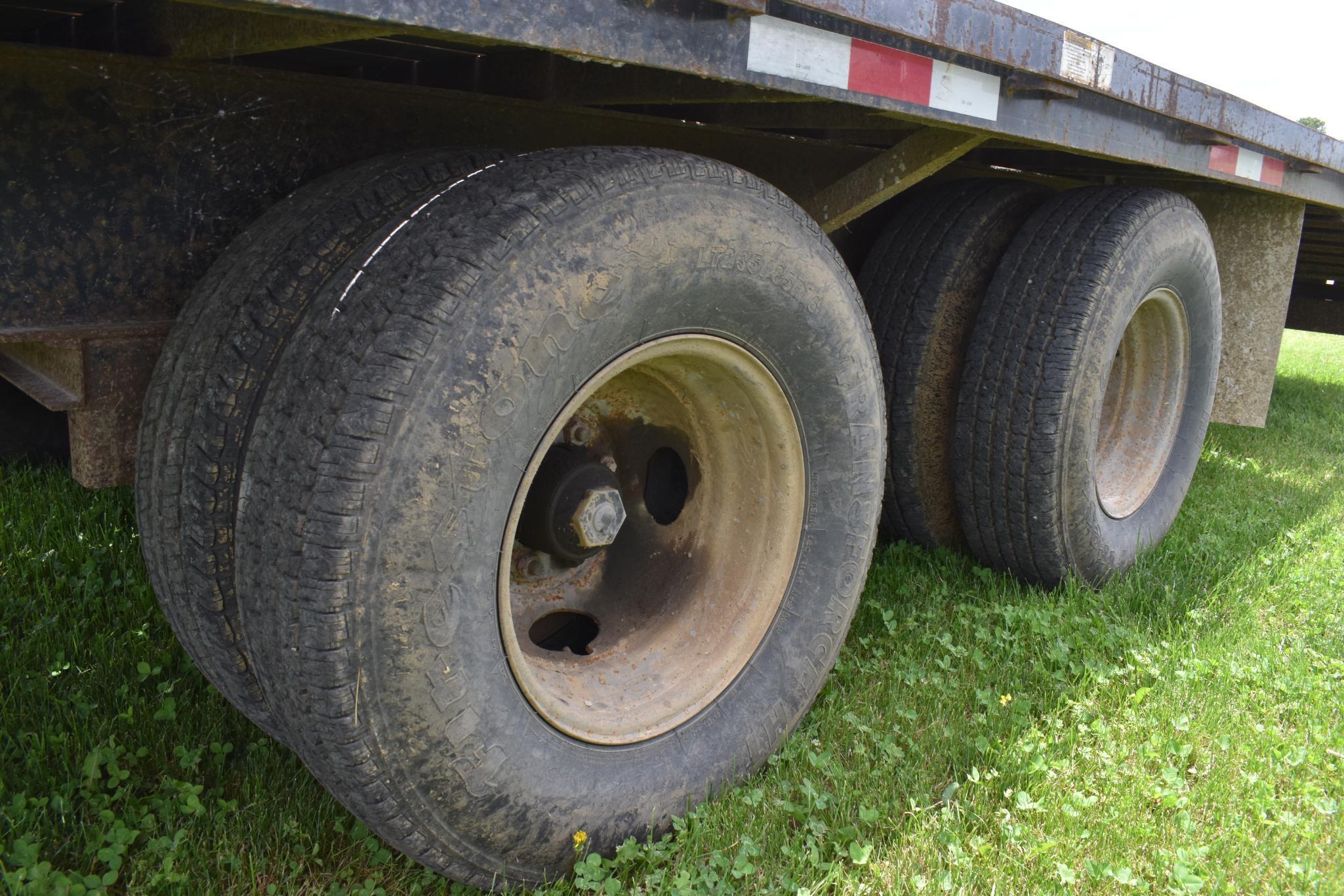 2005 Trailerman 30' Gooseneck flatbed trailer