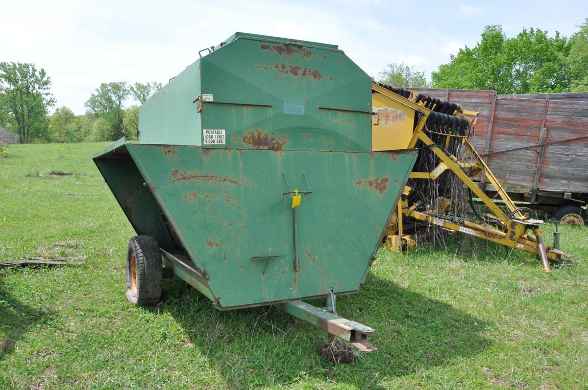 Feed King portable creep feeder