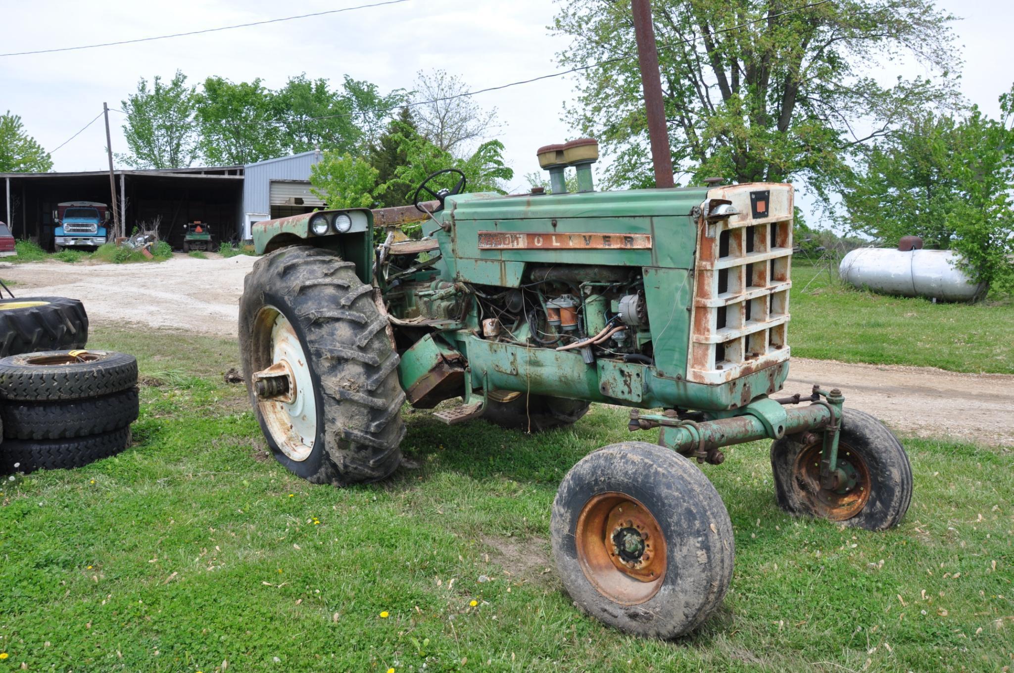 Oliver 1950-T 2wd tractor