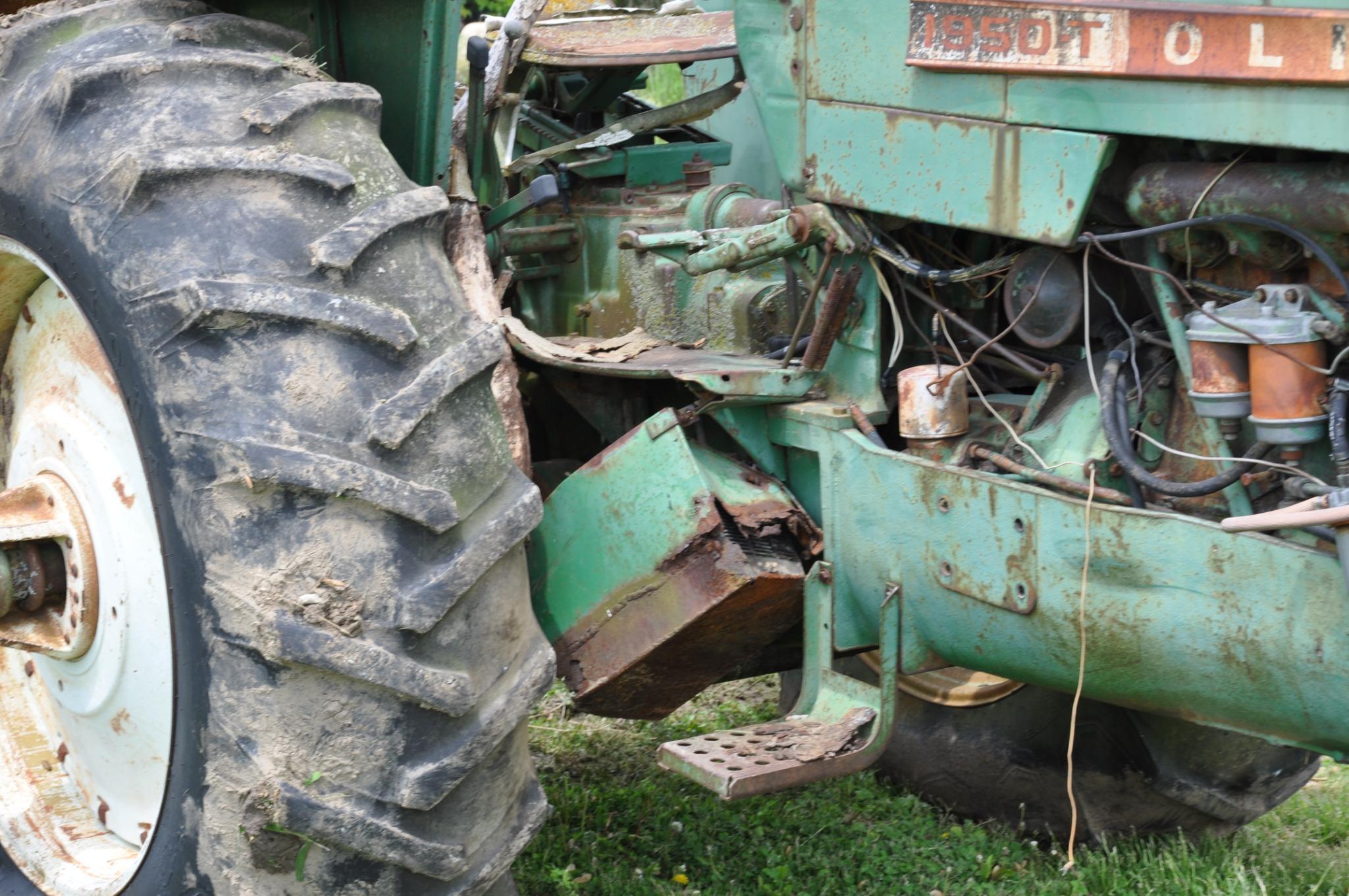 Oliver 1950-T 2wd tractor