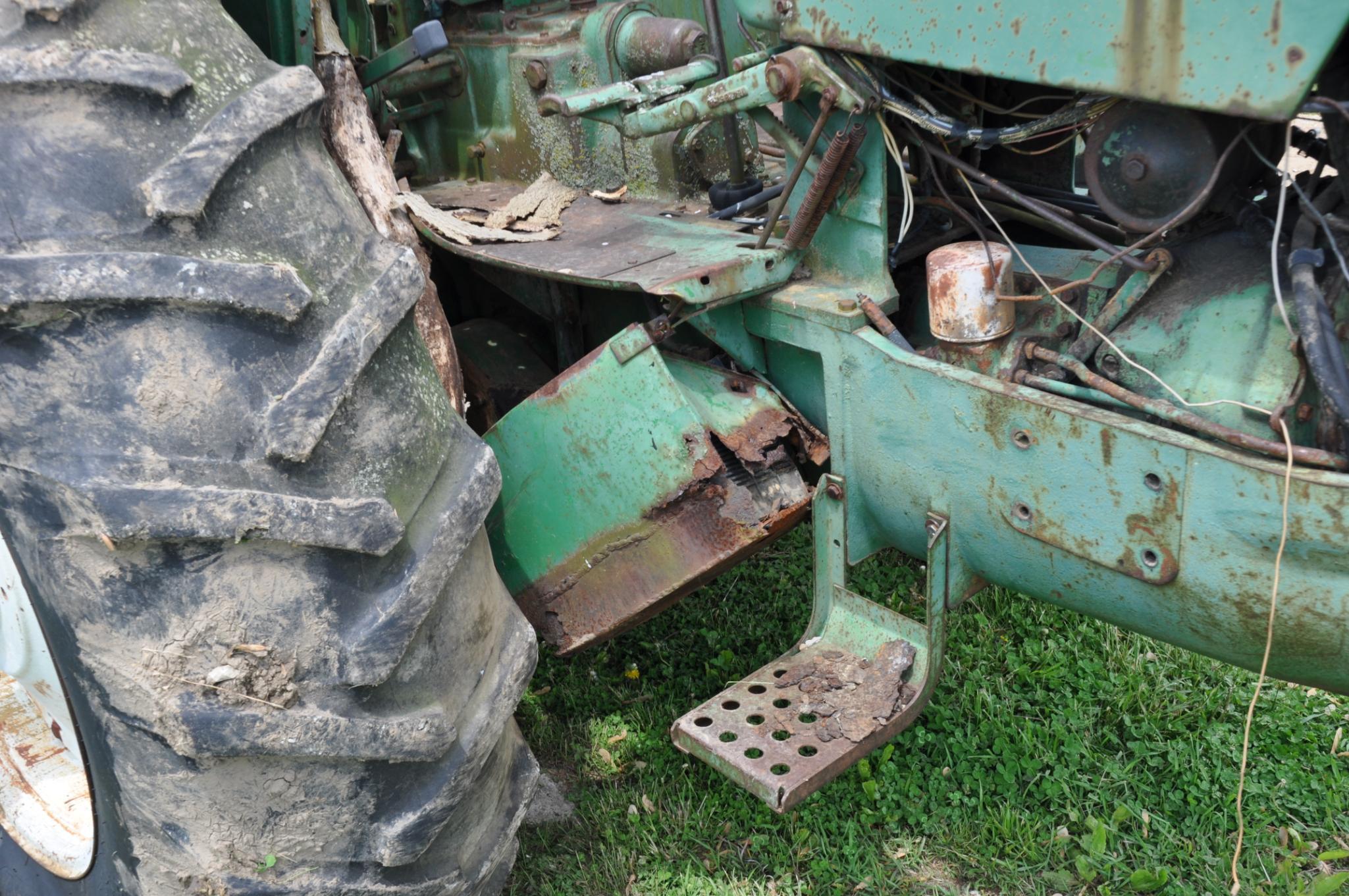 Oliver 1950-T 2wd tractor